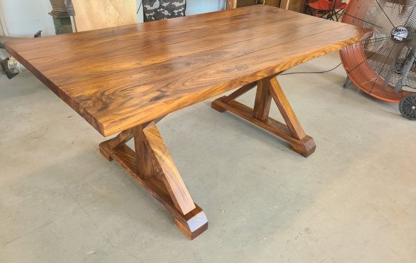 Rosewood Table – Country Style
